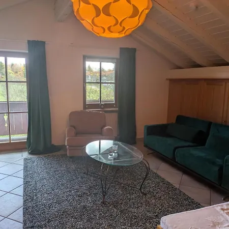Idyllische Maisonettewohnung Mit Bergblick Appartamento Irschenberg