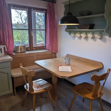 Idyllische Maisonettewohnung Mit Bergblick Appartamento Irschenberg