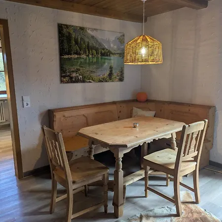 Idyllische Maisonettewohnung Mit Bergblick * Irschenberg