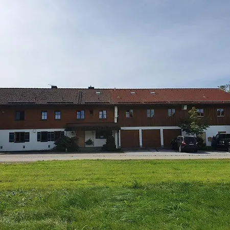 Idyllische Maisonettewohnung Mit Bergblick Appartamento